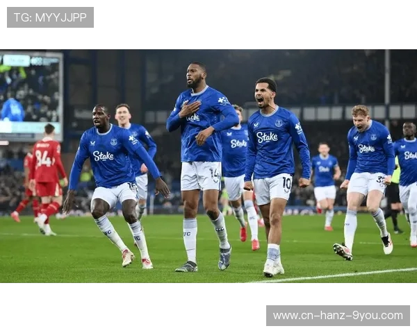 布莱顿与埃弗顿对决前瞻分析双方状态及战术布局探讨